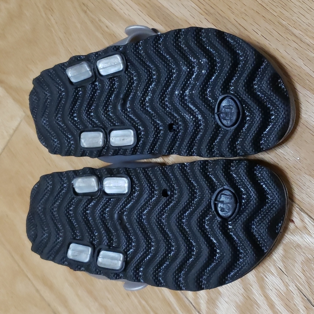 thong sandals flexible sole bebe girls silver sz S - Picture 6 of 8